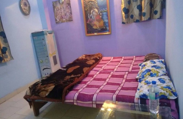 Un studio pour une famille au coeur de la ville de Kanpur près de la gare
