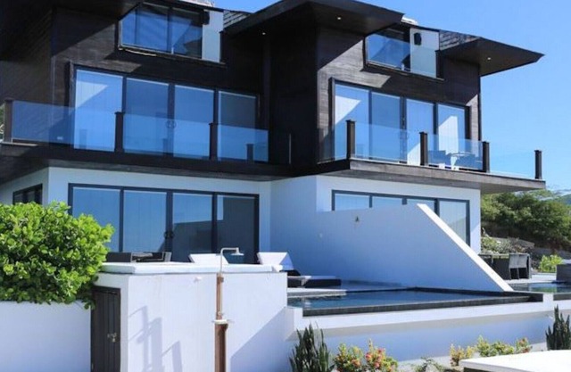 Une superbe villa de 3 chambres située dans les collines exclusives de Tamarind à quelques pas de la plage