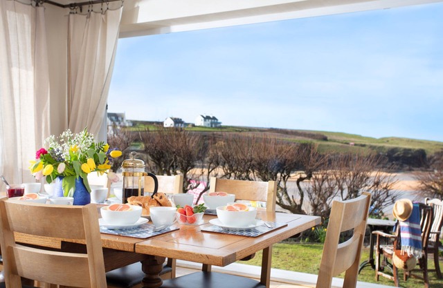 A stunning 4 bedroom holiday home which spills out onto beautiful Treyarnon Bay.