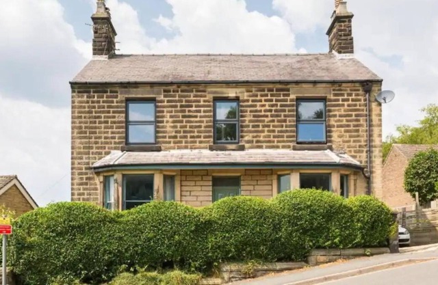A stunning rustic period house full of period features with amazing views of Riber castle and the...