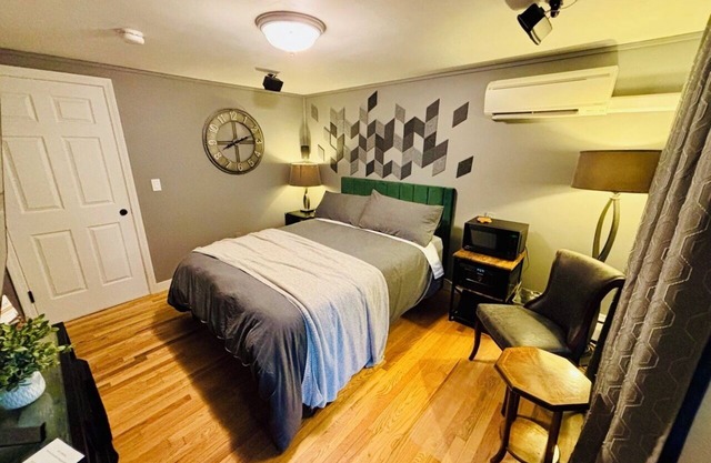 A stylish stay in this centrally-located suite with a private front entrance.