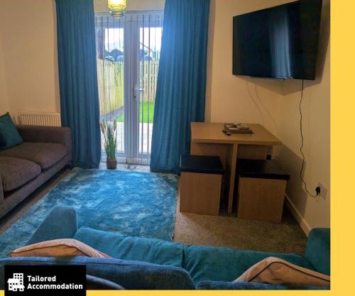 A Swansea Getaway - 3 Bedroom Home with Hot Tub