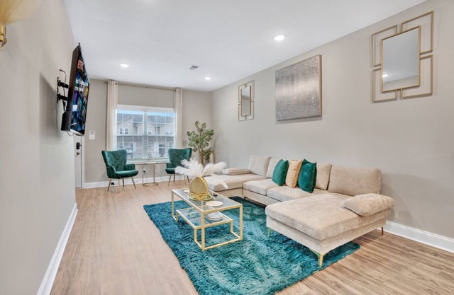A Taste of Luxe: Upscale Condo Near Nashville and Ft. Campbell