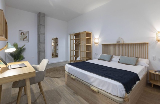 A (VA070.2.6) TH Mediterranean Suites 6