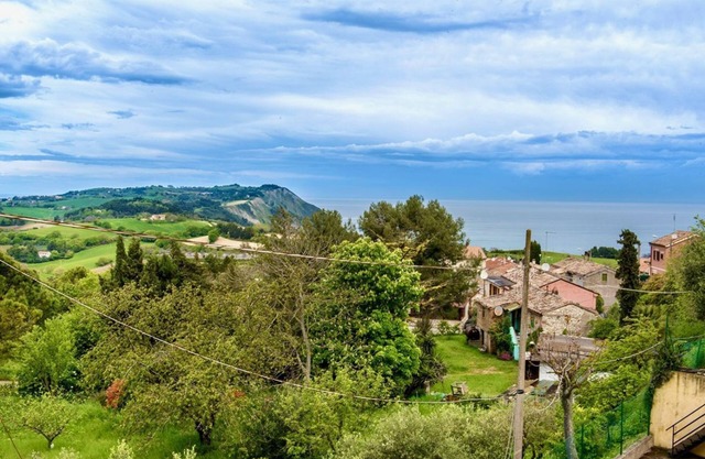 A27 - Poggio, four-room apartment with sea view on ​​Portonovo Bay