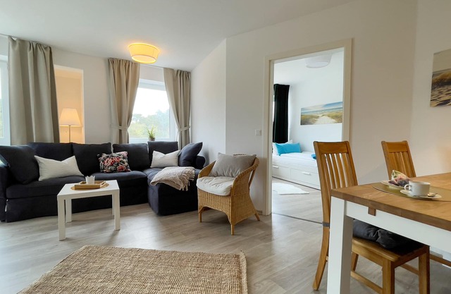 A4.3-Bright, friendly apartment with partial sea view, for up to 7 people