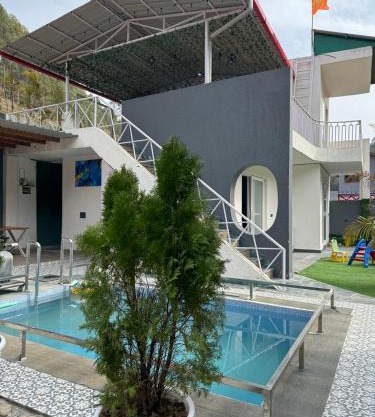 A7 Resorts 3 BHK Luxury Villa Pool Snooker Waterfall Bonfire River