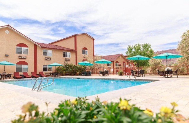 Aarchway Inn