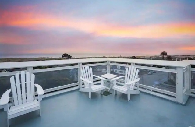 Abalone Room-Weller House Water Tower-Ocean View