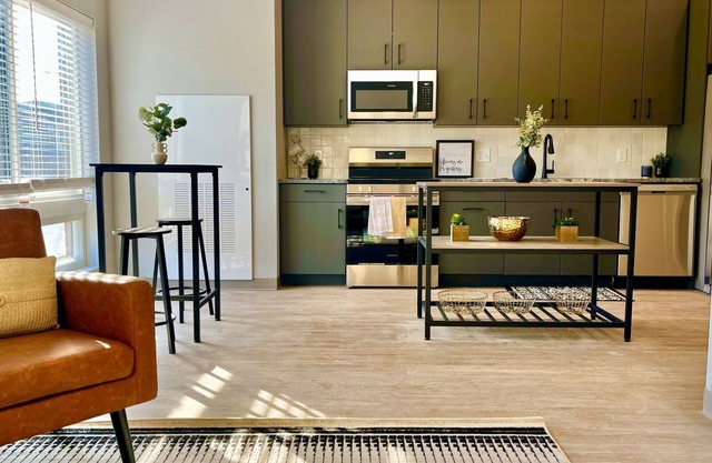 Abbey 2BD/1BA 1 - Dos Habitaciones Piso, Capacidad 3