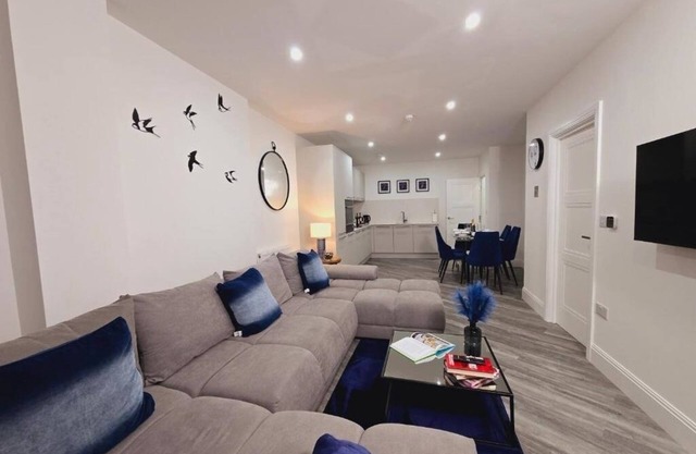 Abbey Corner by Nivaas : One-Bedroom Deluxe Apartment