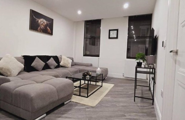 Abbey Corner By Nivaas 3 : One-Bedroom Apartment