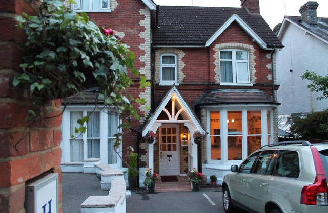 Abbey House Hotel