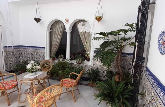 À environ 45 km de la mosquée de Cordoaba et à proximité de Malaga.