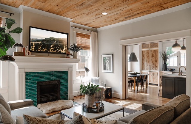 Above Nashville Chic I 12 South | Newly Remodeled | 11 Beds I Luxury Services