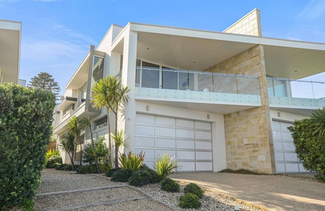 Absolute - Hayward Court, Victor Harbor