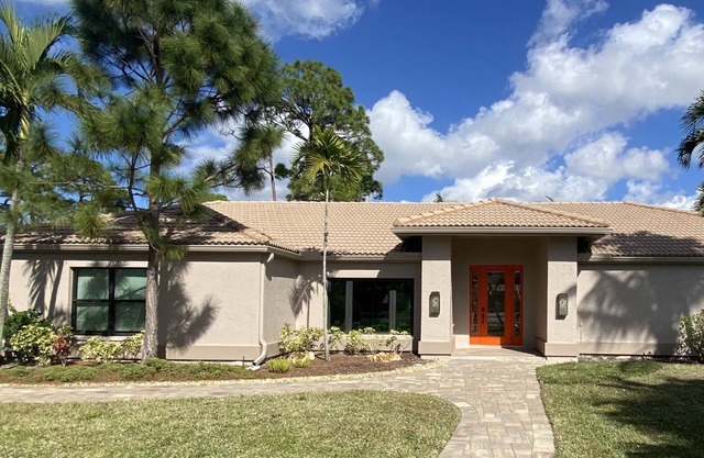 Absolute Paradise, 3-Minutes to Amazing Beaches!! Gated Community