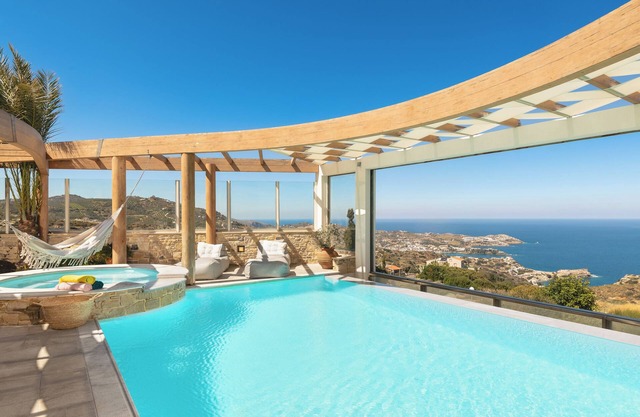 Absolut Privacy in this modern villa, with amazing seaview, private pool and BBQ