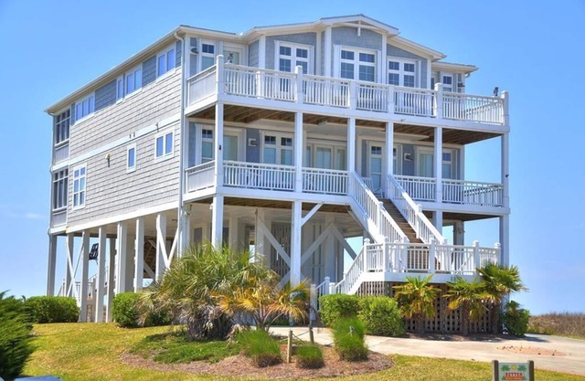 Absolument magnifique, Oceanfront 6 Bdrm / 5. 5 salles de bain sur West End-Sleeps17