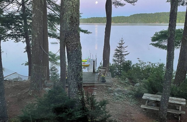 Acadia Bar Harbor lakefront cottage