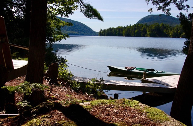 Cottage moderne Prime Waterfront Long Pond avec quai