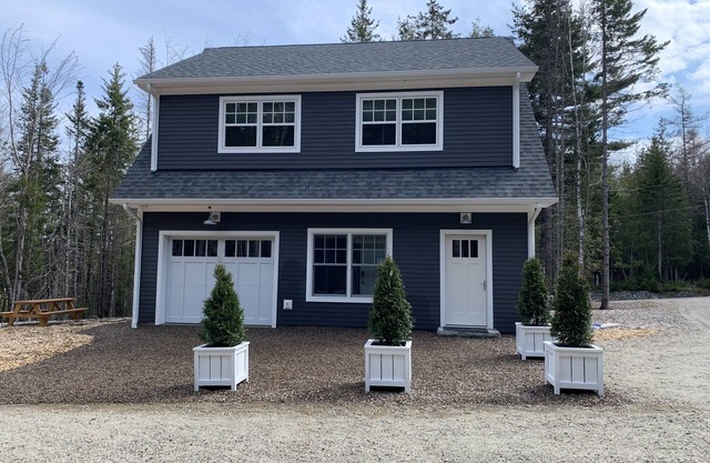 Nouvelle construction Acadia! Appartement au 2e étage près de l'Acadie, à 2 minutes de SWH