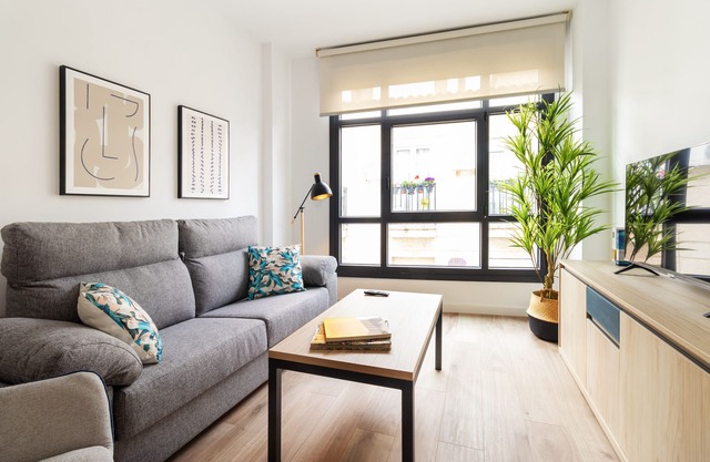 Appartement-de Luxe-Salle de bain privée séparée-Vue sur Rue-PLANTA TERCERA