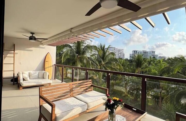 Acapulco Diamante, King Size Bed, 124m2