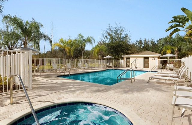 Accessible Unit w/ Roll-In Shower | Great location