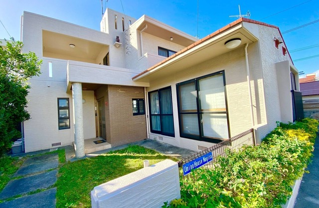 Accommodates up to 11 people Detached house in p / Nanjo Okinawa