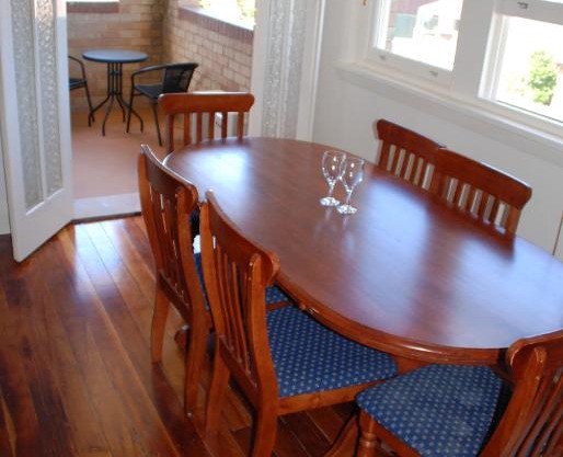 Accommodation Sydney Rockdale - 2 Bedroom Pet Friendly Budget Apartments near Rockdale Station and Brighton Le Sands Beach
