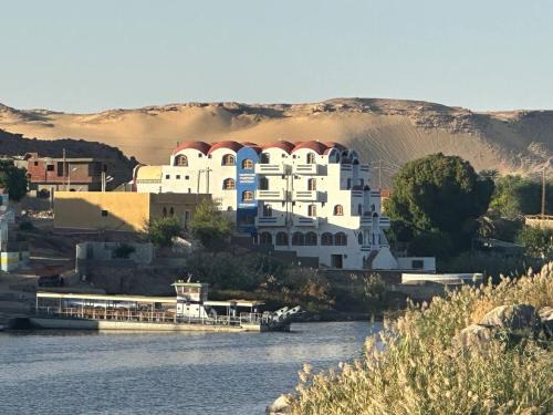 ACHERTOD Nubian House