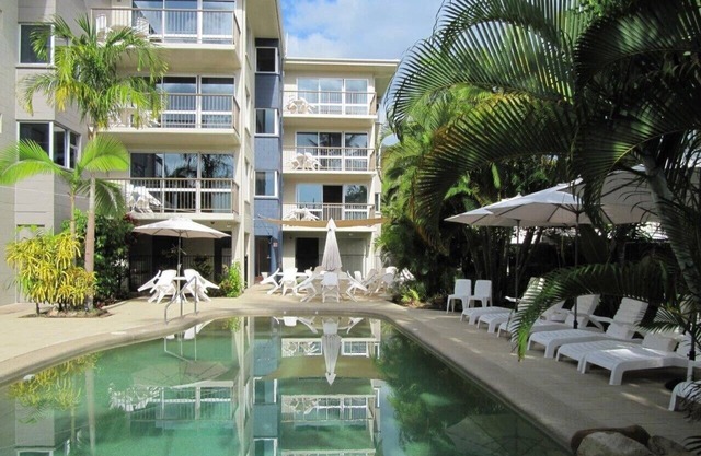 Across from beach! Wake up to beautiful sunrises, lush greenery & passing boats