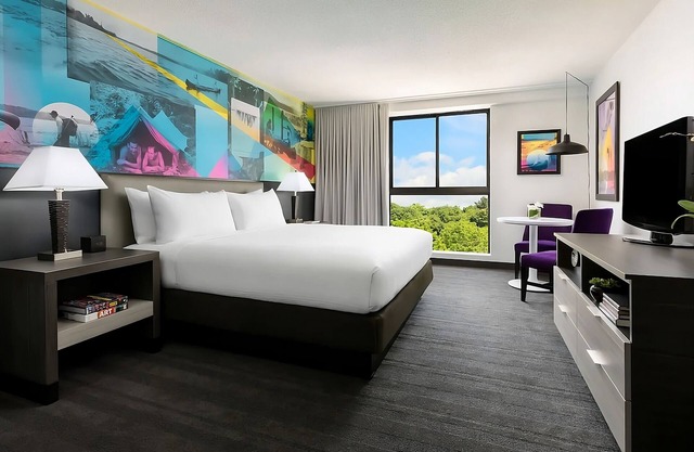 ADA Standard King with Tub Room at Studio Allston Hotel