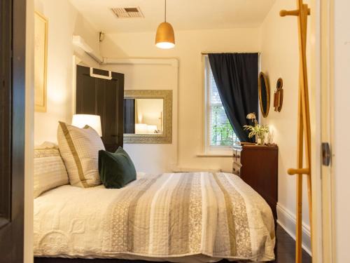 Adelaide CBD Cozy Stay at Secluded Botanic Cottage with Free Parking