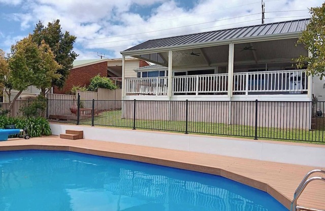 ADELAIDE SUNSET POOL HIDEAWAY | Coastal Views, Pool, Beach, Pet Friendly!