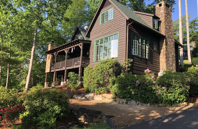 Adirondack Lodge that has glorious Mountain Views and Lake Glenville peeks