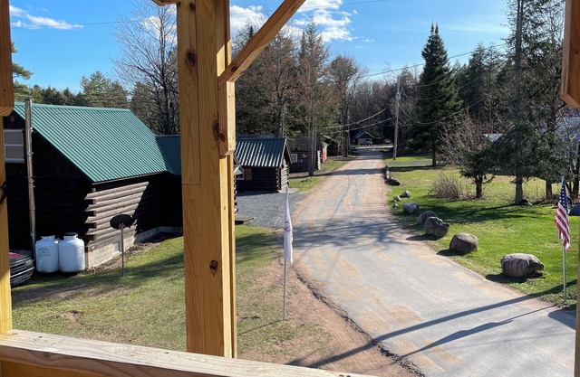 Adirondack Apt w/Kayaks, Direct Snowmobiling & ATV, Trailer Parking, WiFi