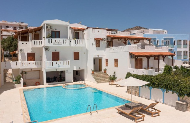Adonis Hotel