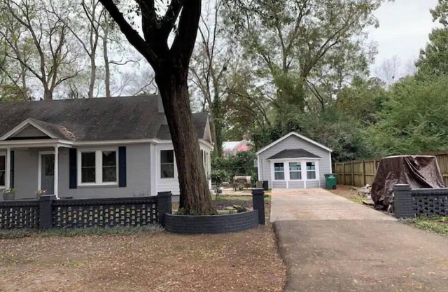 Adorable Cottage in Downtown Aiken