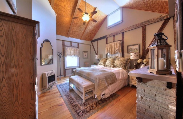 Adorable Deux-personne bungaloo niché dans la charmante ville d'Augusta, MO!