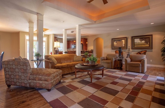 Quaint Quarters - Villa de golf 4 chambres / 4 salles de bain idéale pour les grandes familles!
