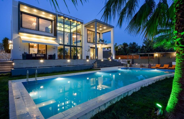 Adorno Luxury Villas