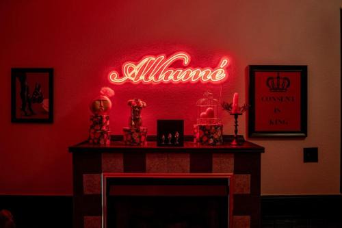 Adult BnB Eurekas House of Pleasure