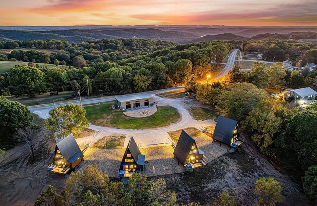 Adult Only Private Resort TableRock ThunderRidge