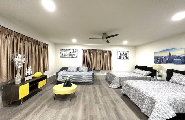 Adventure Awaits in SoCal: Upscale Home for 6 Near Disney, Beaches&Top OC Spot
