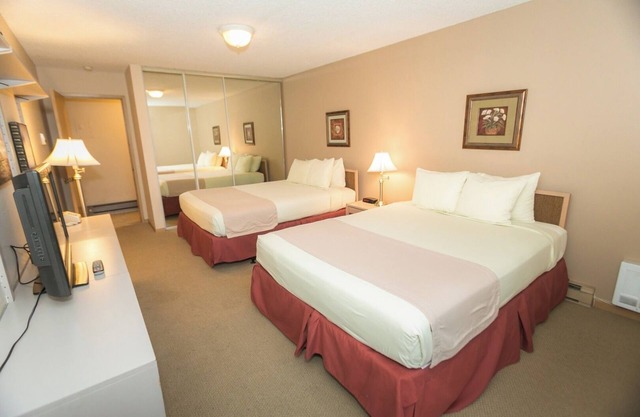 Adventure & Comfort – Ocean Stay w/ Pool, Fireplace & Private Balcony