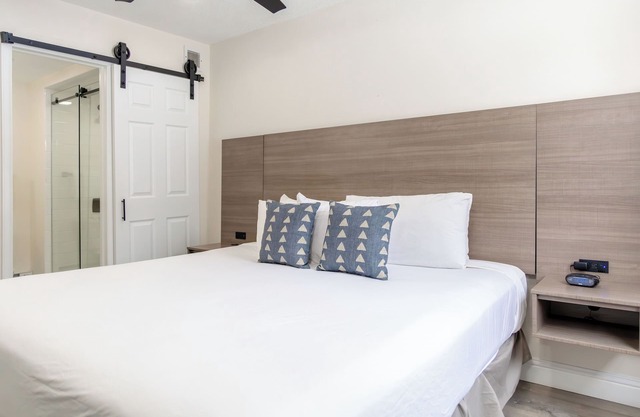 Adventure Vacation! Four Spacious Units, Near Old Town Hot Springs, Mountain Biking, Hiking, Skiing