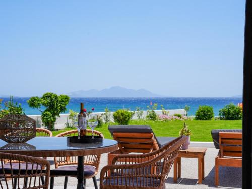 Aegean Eyes 3bd House Βy the Sea