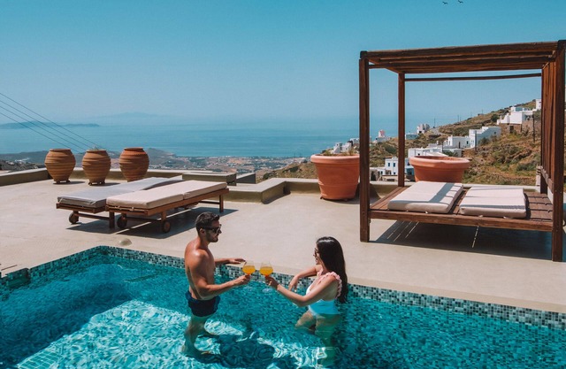 Aeolis Tinos Suites